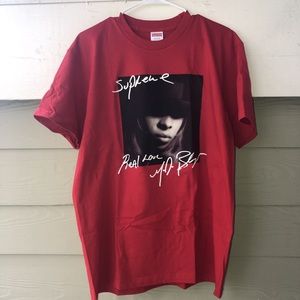 Red Supreme ‘MARY J BLIGE’ Tee